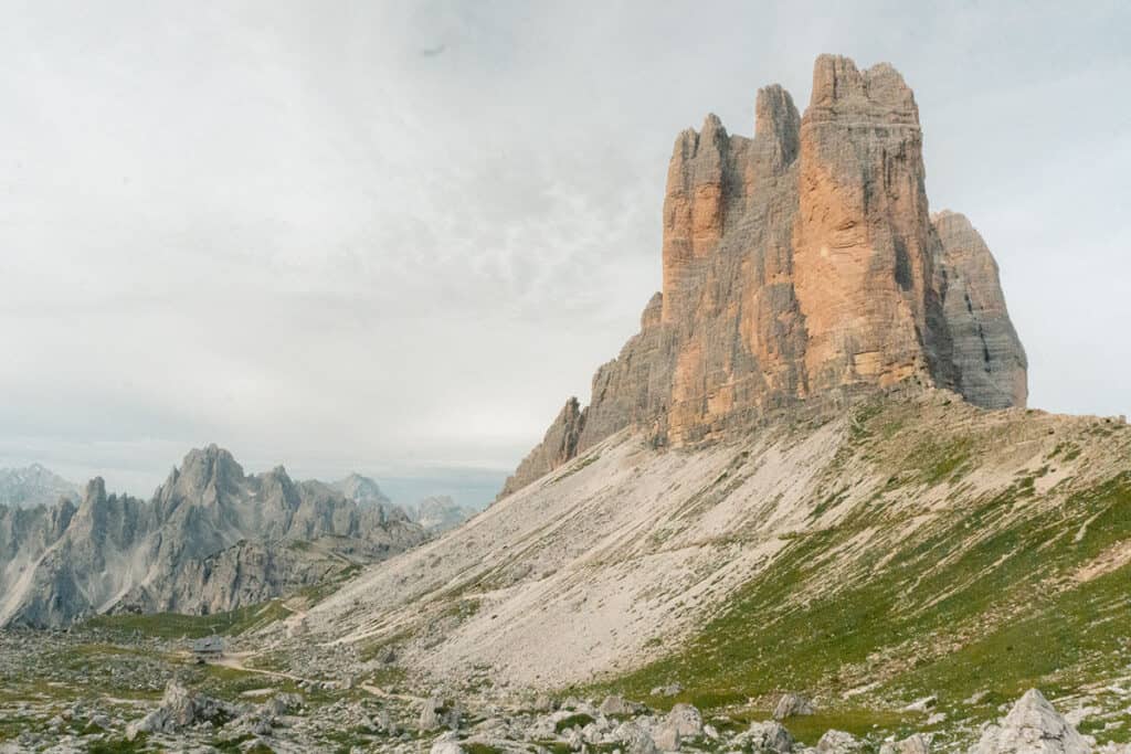 hiking tre cime dolomites