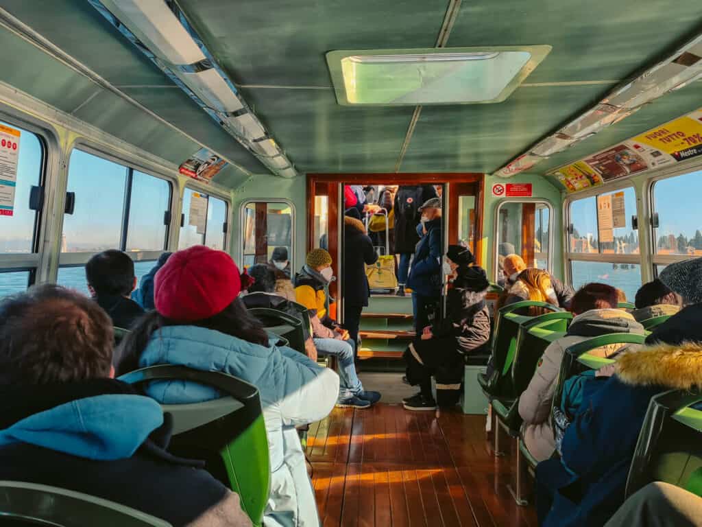 moving with the vaporetto in venice
